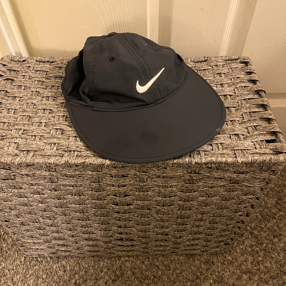 Nike Cap .